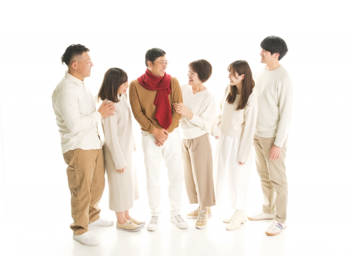 還暦のお祝いにご家族で