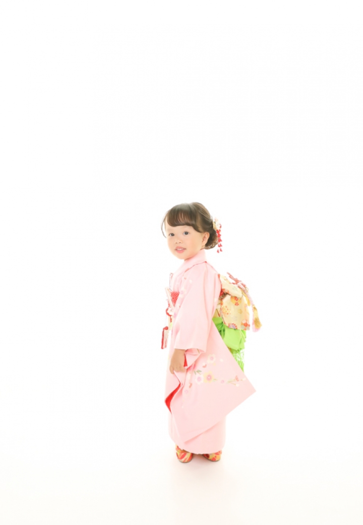 七五三レンタル受注会開催！ご予約はこちらから 
2025.8/26-31

受注会にてレンタル早撮り割引
10/31までのご撮影で衣裳40%OFF