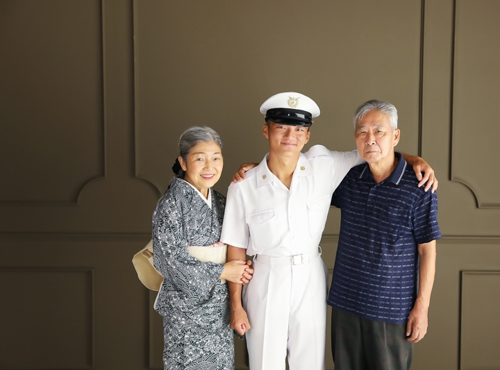 お孫さんと素敵な家族写真