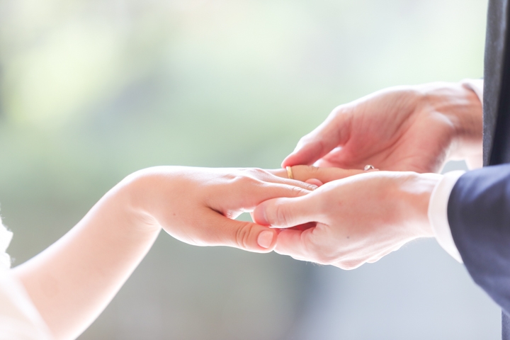 ふんわり優しい光の指輪交換