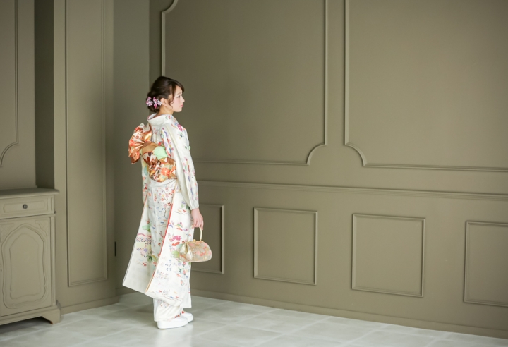 後ろ姿を美くしく