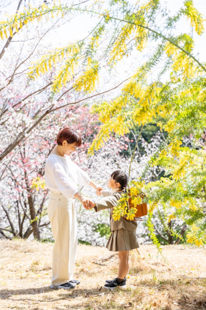 ママとミモザの家族写真